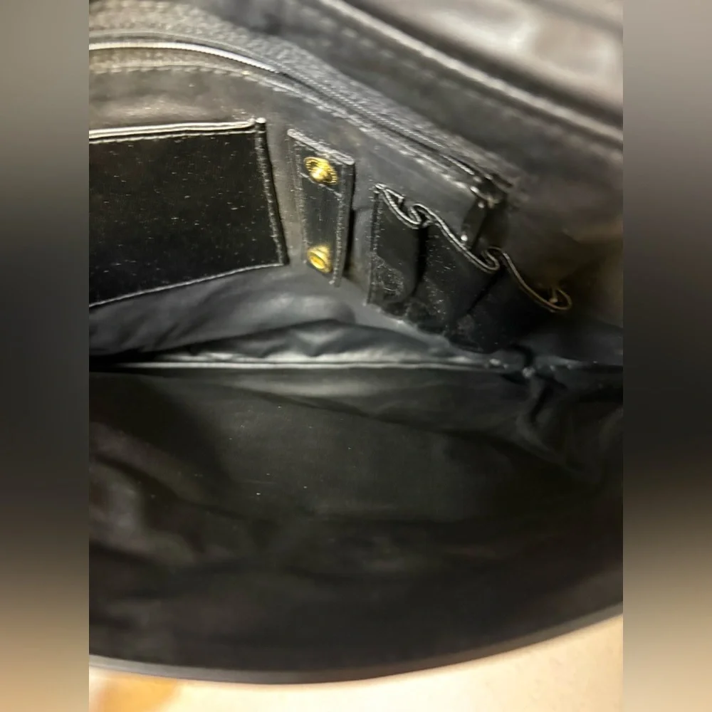 Vintage Moda Italia Venezia Black Leather Crossbody Bag - Picture 4 of 9